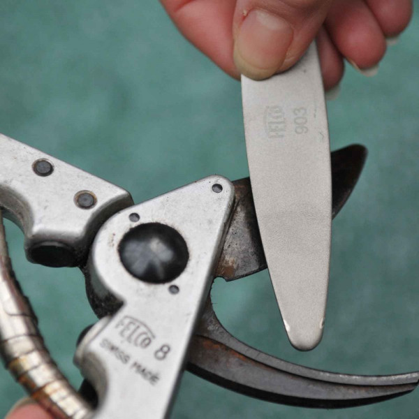 Buy Felco Diamond Steel Tool Sharpener Online - Garden Equipment