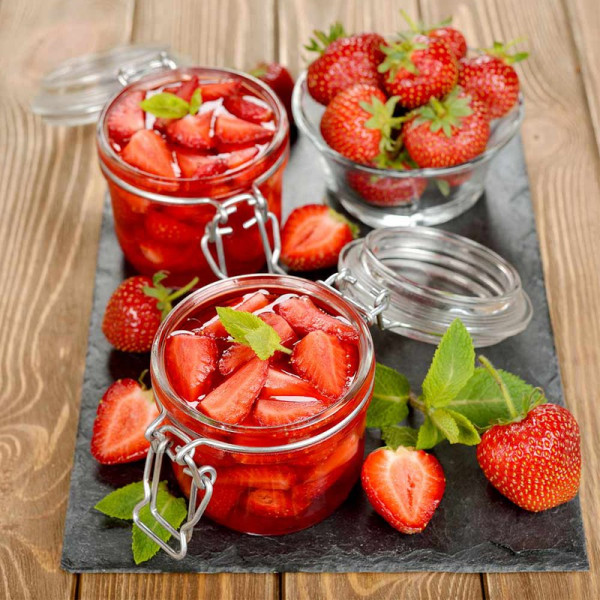 Buy Strawberry Plants All Season Collection Online - Green plants & flowering plants Buy Strawberry Plants All Season Collection Online - Green plants & flowering plants