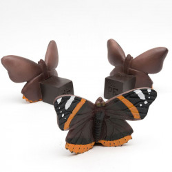 Red Admiral Pot Feet