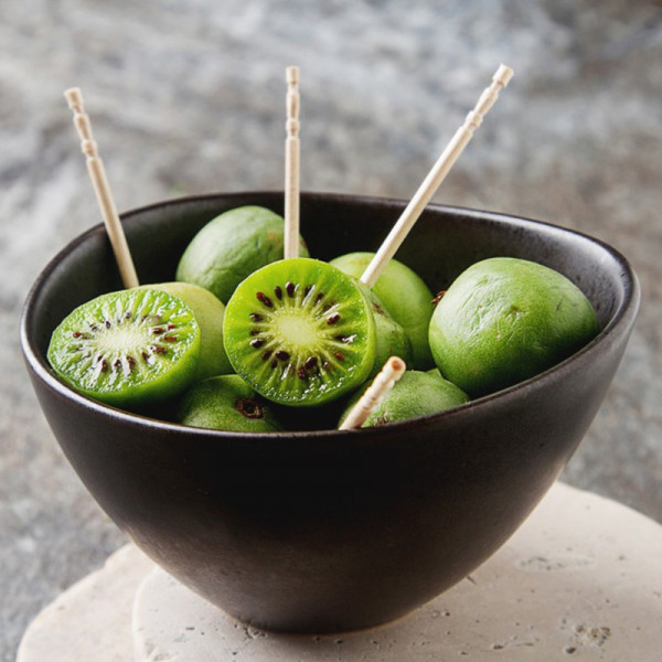 Buy Kiwi (Actinidia Arguta) Issai Online - Fruit Trees & Bushes Buy Kiwi (Actinidia Arguta) Issai Online - Fruit Trees & Bushes
