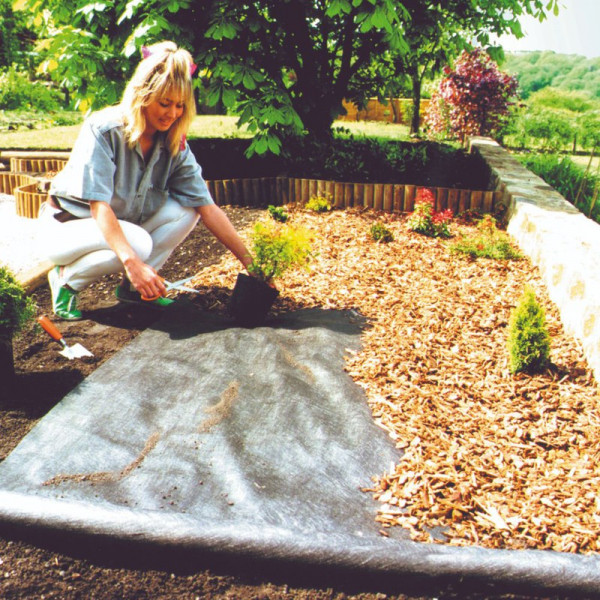 Buy Heavy Duty Woven Ground Cover Roll 4m x 25m Online - Green plants & flowering plants Buy Heavy Duty Woven Ground Cover Roll 4m x 25m Online - Green plants & flowering plants